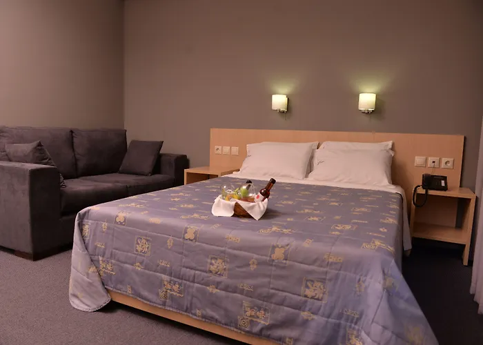 Mediterranee Πάτρα