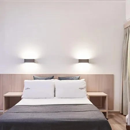 ホテル メディテラネ パトラ