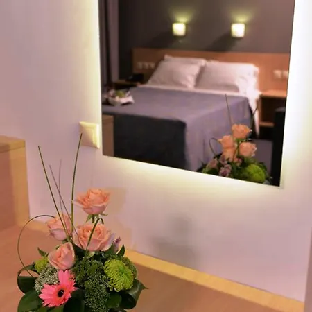 Mediterranee Hotell 3*