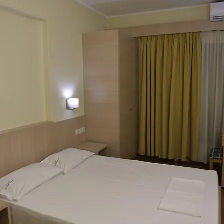 Mediterranee Hotel 3*