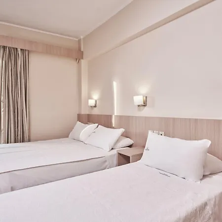 ホテル メディテラネ パトラ